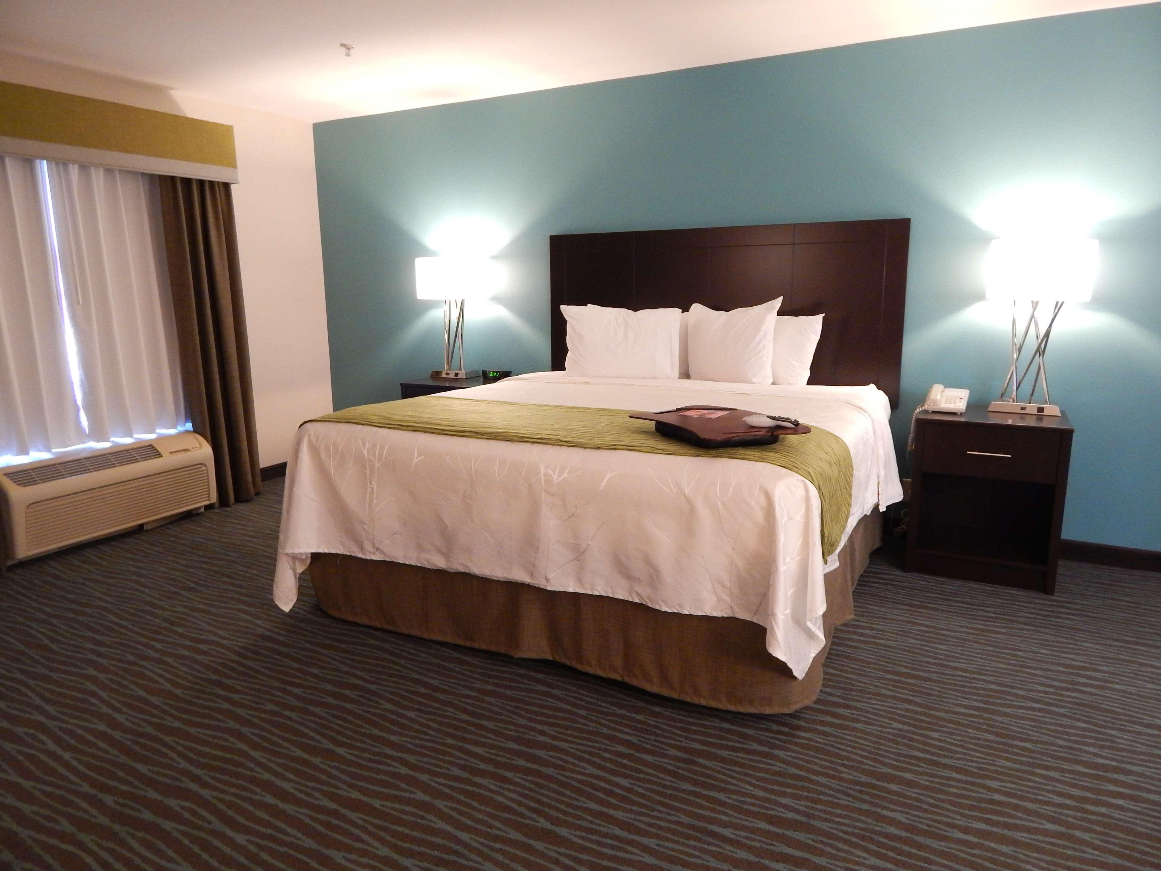 Best Western Golden Prairie Inn And Suites Сидни Екстериор снимка