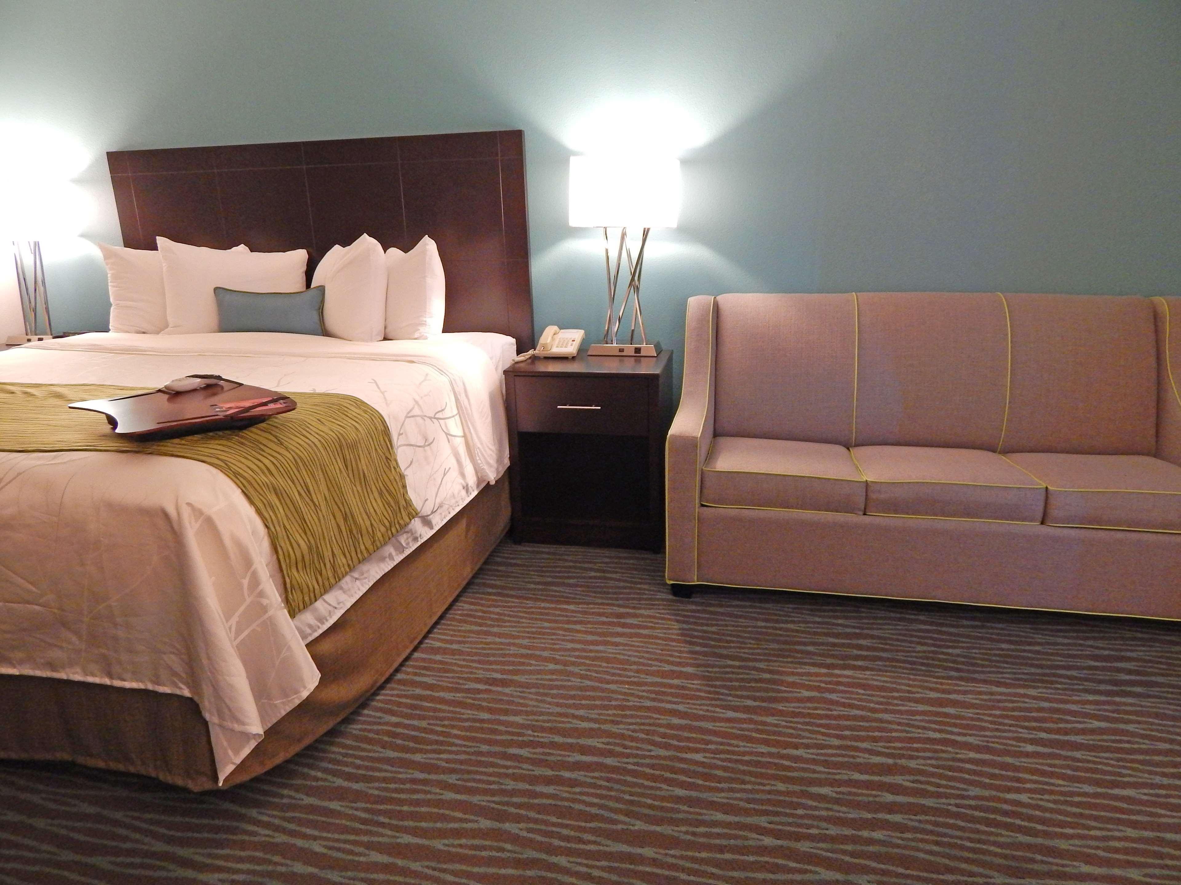 Best Western Golden Prairie Inn And Suites Сидни Екстериор снимка