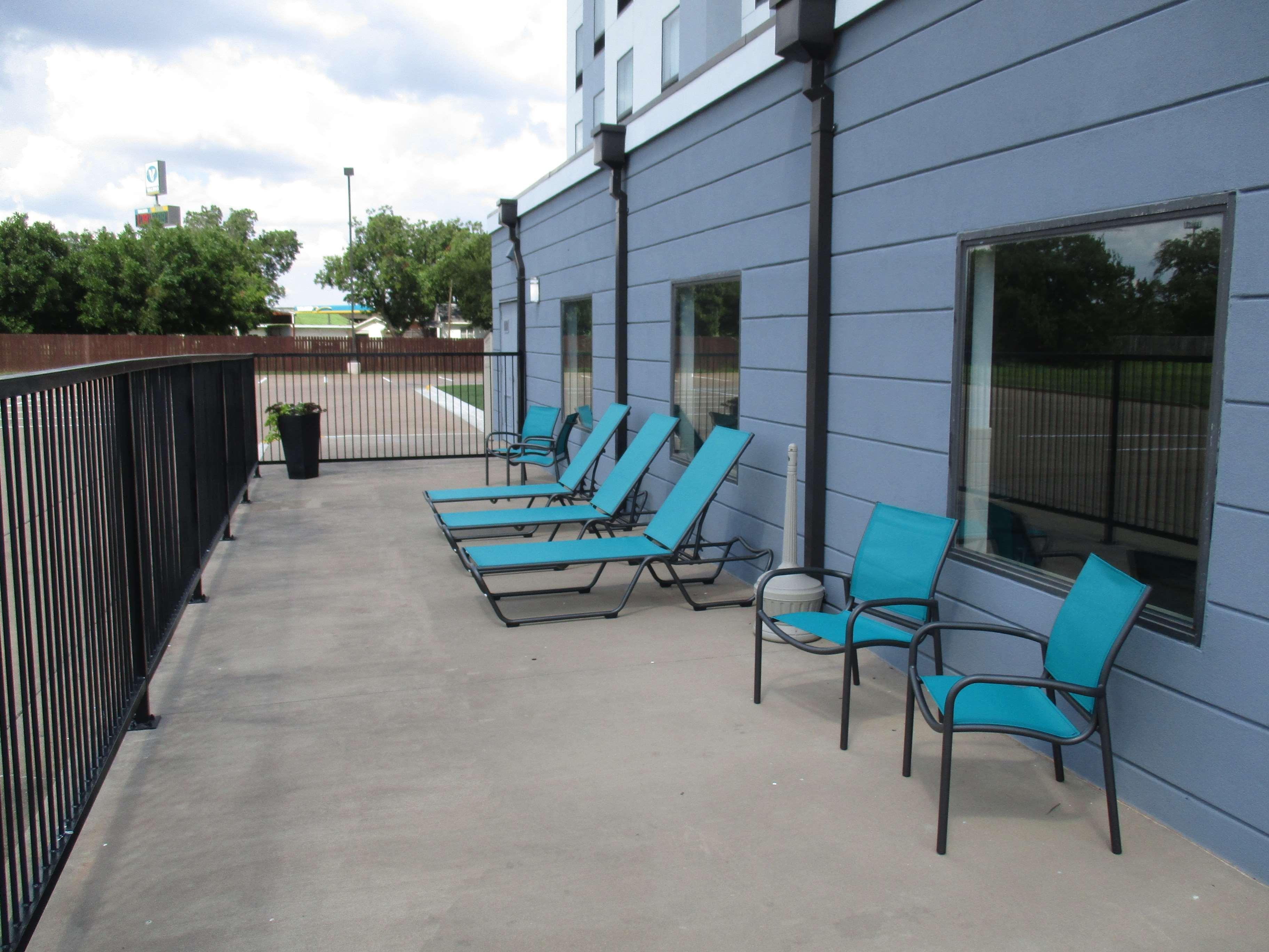 Best Western Golden Prairie Inn And Suites Сидни Екстериор снимка