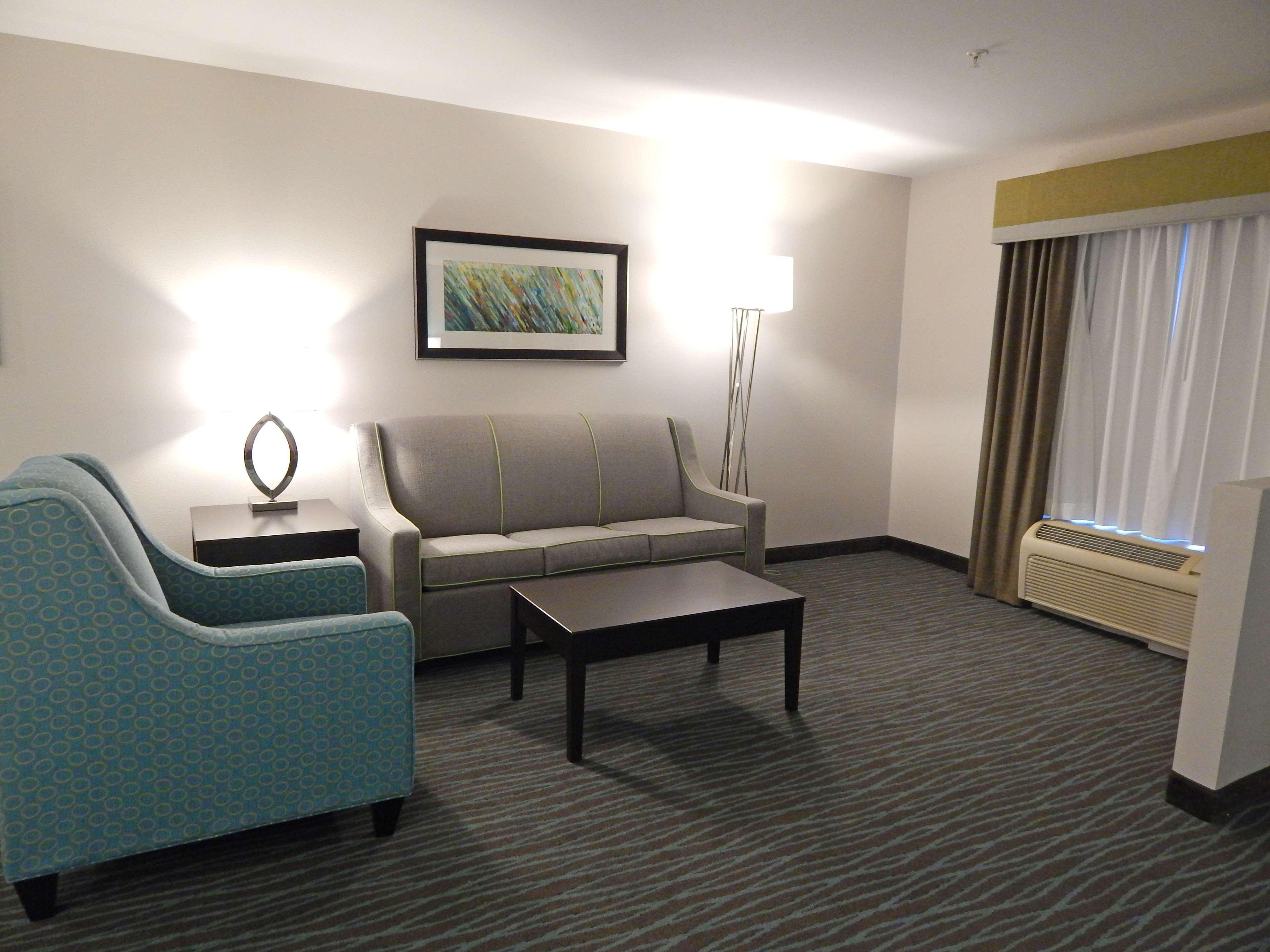 Best Western Golden Prairie Inn And Suites Сидни Екстериор снимка