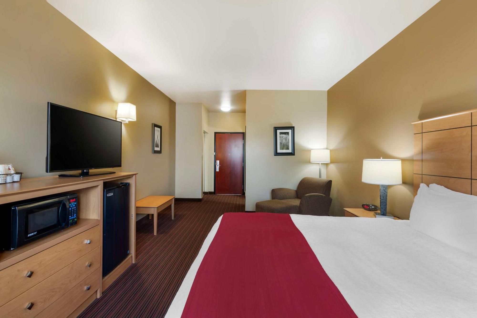Best Western Golden Prairie Inn And Suites Сидни Екстериор снимка