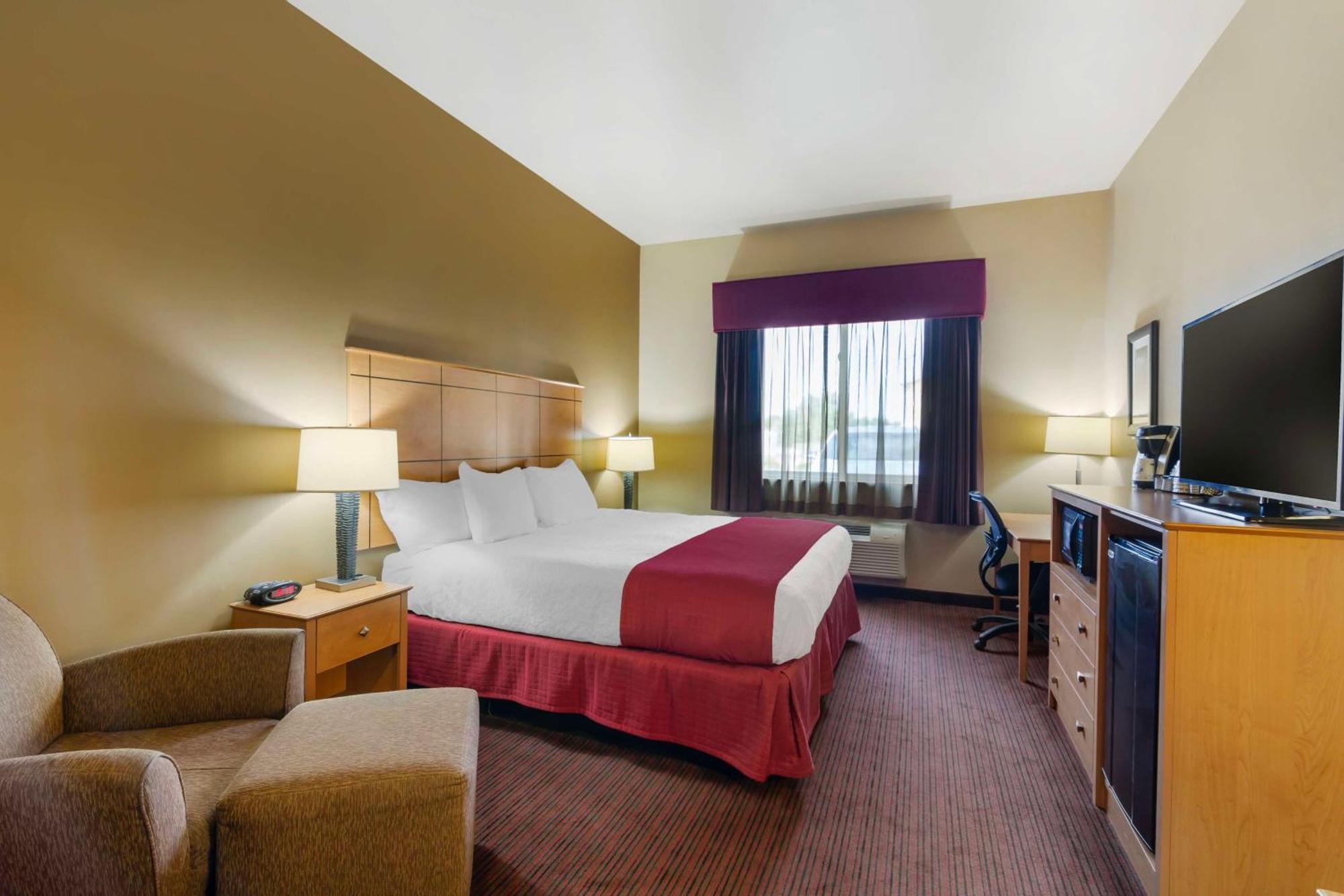 Best Western Golden Prairie Inn And Suites Сидни Екстериор снимка