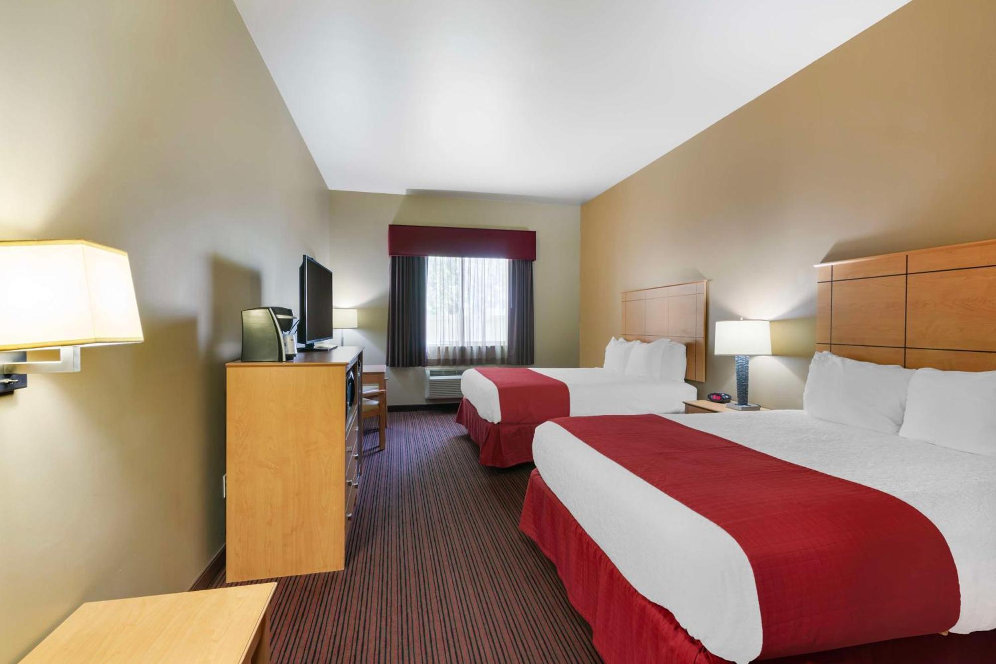 Best Western Golden Prairie Inn And Suites Сидни Екстериор снимка