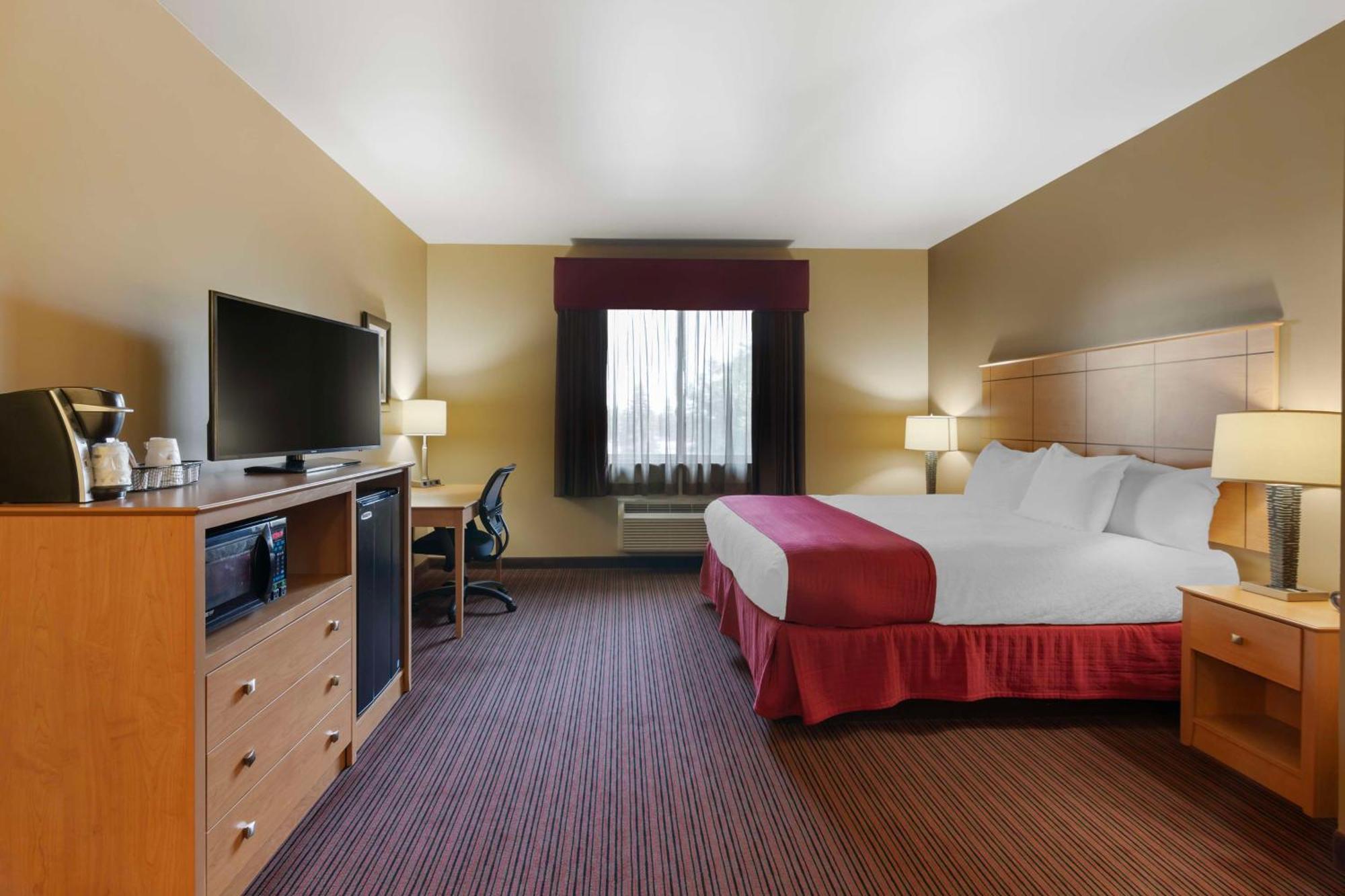 Best Western Golden Prairie Inn And Suites Сидни Екстериор снимка