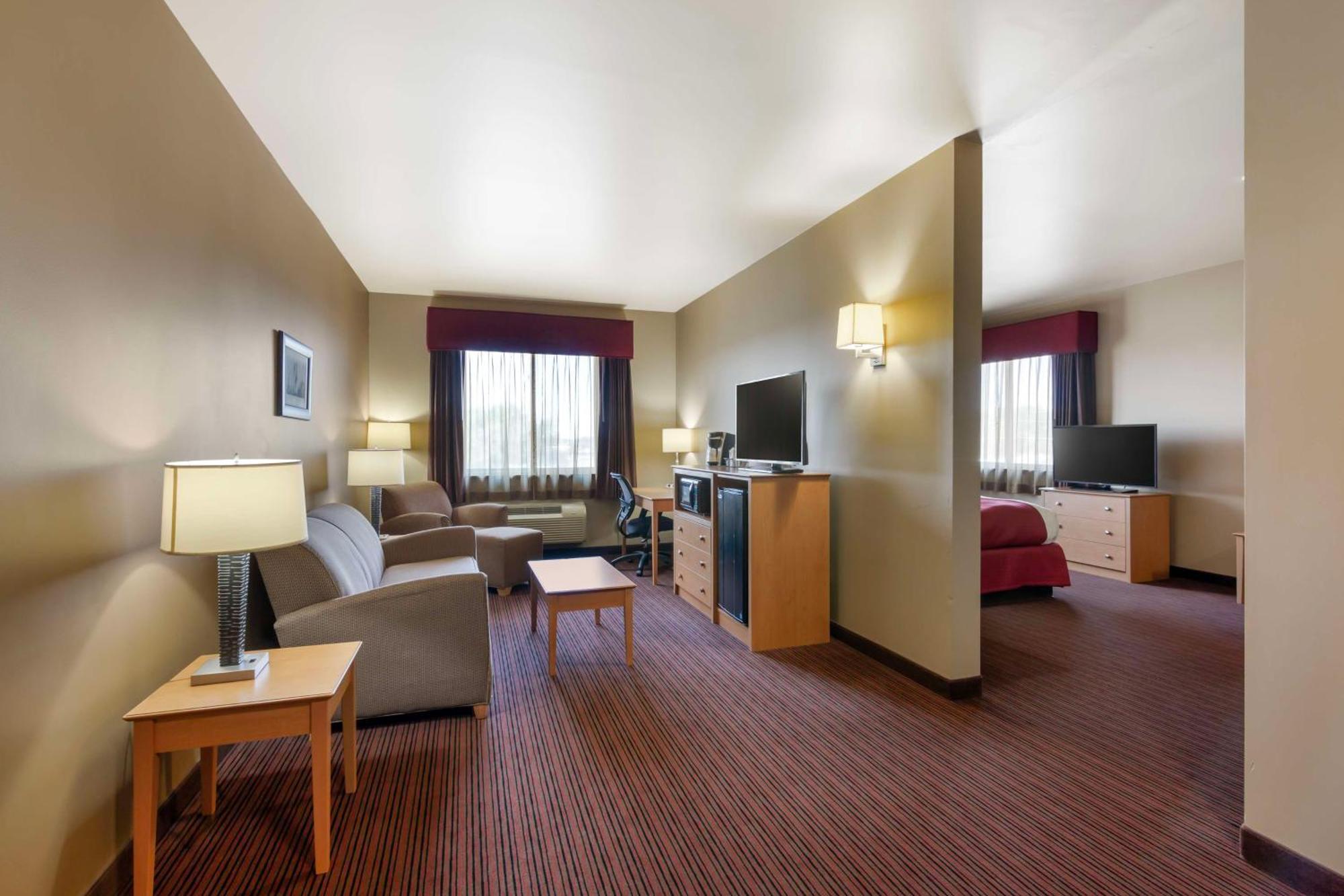 Best Western Golden Prairie Inn And Suites Сидни Екстериор снимка